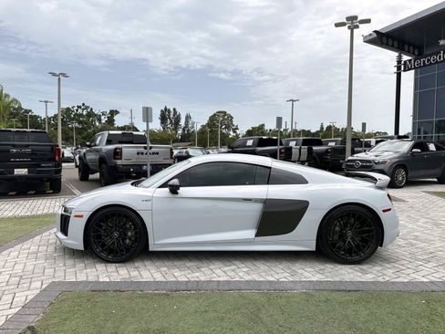 Used 2018 Audi R8 V10 plus AWD/4WD image 3