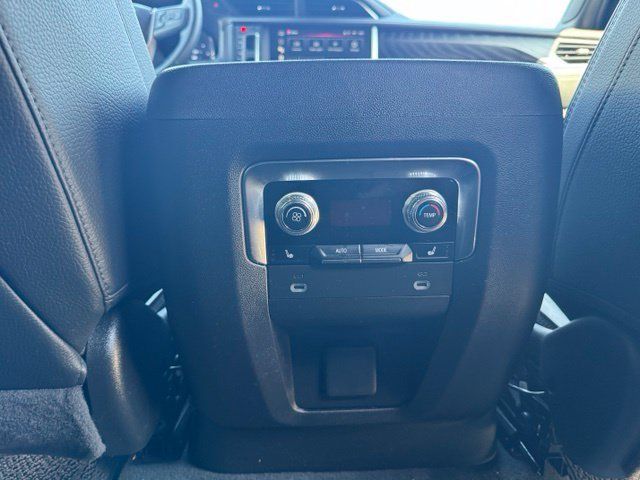 Used 2024 GMC Yukon XL Denali AWD/4WD image 18
