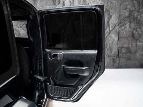 Used 2023 Jeep Wrangler Unlimited w/ Cold Weather Group AWD/4WD image 8