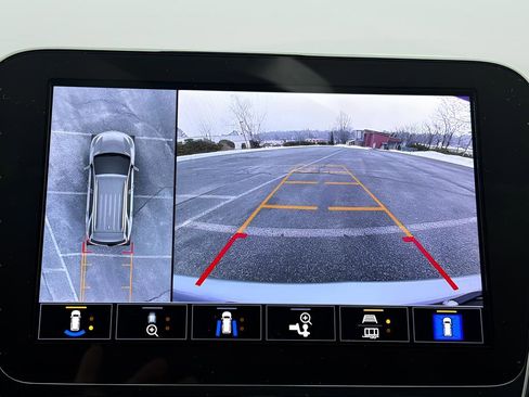 Used 2023 Chevrolet Equinox Premier image 27