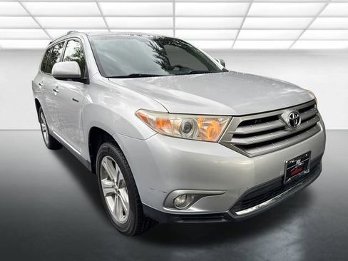 Used 2013 Toyota Highlander Limited image 7