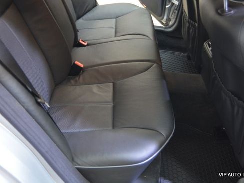 Used 2002 Mercedes-Benz E 320 Sedan image 32