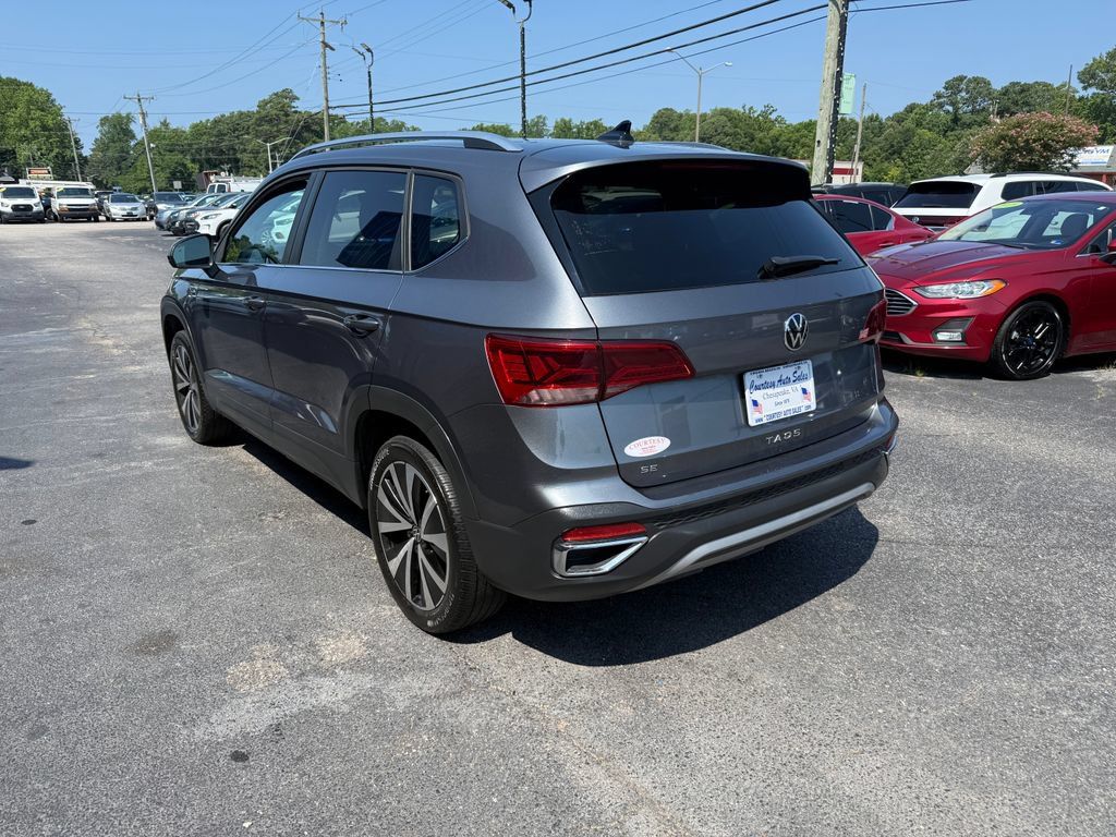 Used 2024 Volkswagen Taos SE FWD image 10