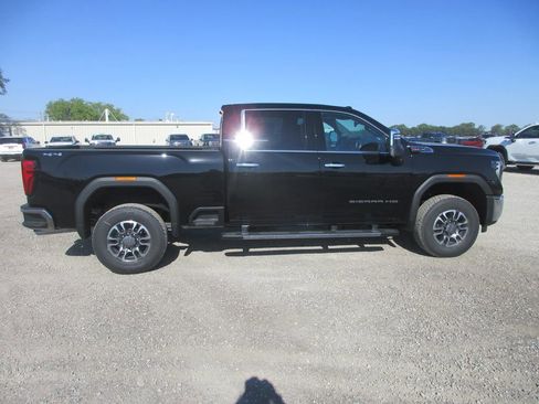 New 2026 GMC Sierra 2500 SLT w/ SLT Premium Package AWD/4WD image 3