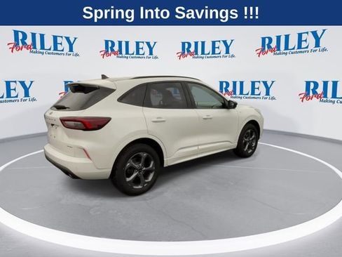 Certified 2024 Ford Escape ST-Line w/ Tech Pack #1 image 9
