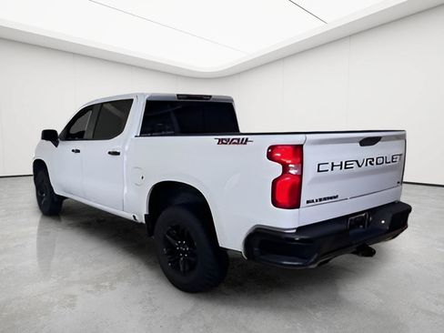 Used 2021 Chevrolet Silverado 1500 LT Trail Boss w/ Convenience Package II AWD/4WD image 11
