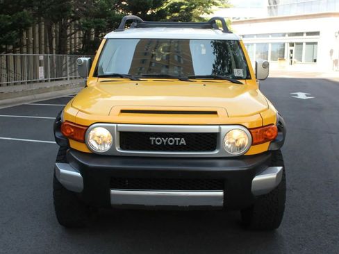 Used 2007 Toyota FJ Cruiser 4WD image 3