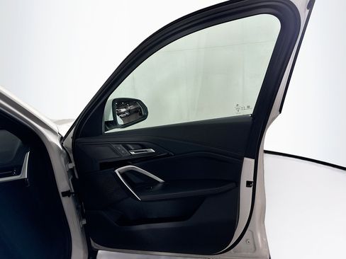 Used 2025 BMW X1 xDrive28i image 32