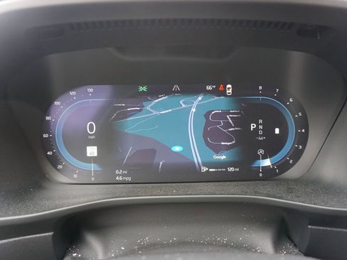 Used 2023 Volvo XC40 B4 Ultimate w/ Climate Package image 6