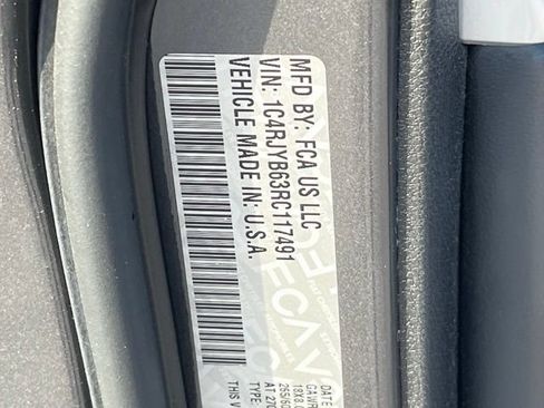 Certified 2024 Jeep Grand Cherokee Limited 4xe AWD/4WD image 35