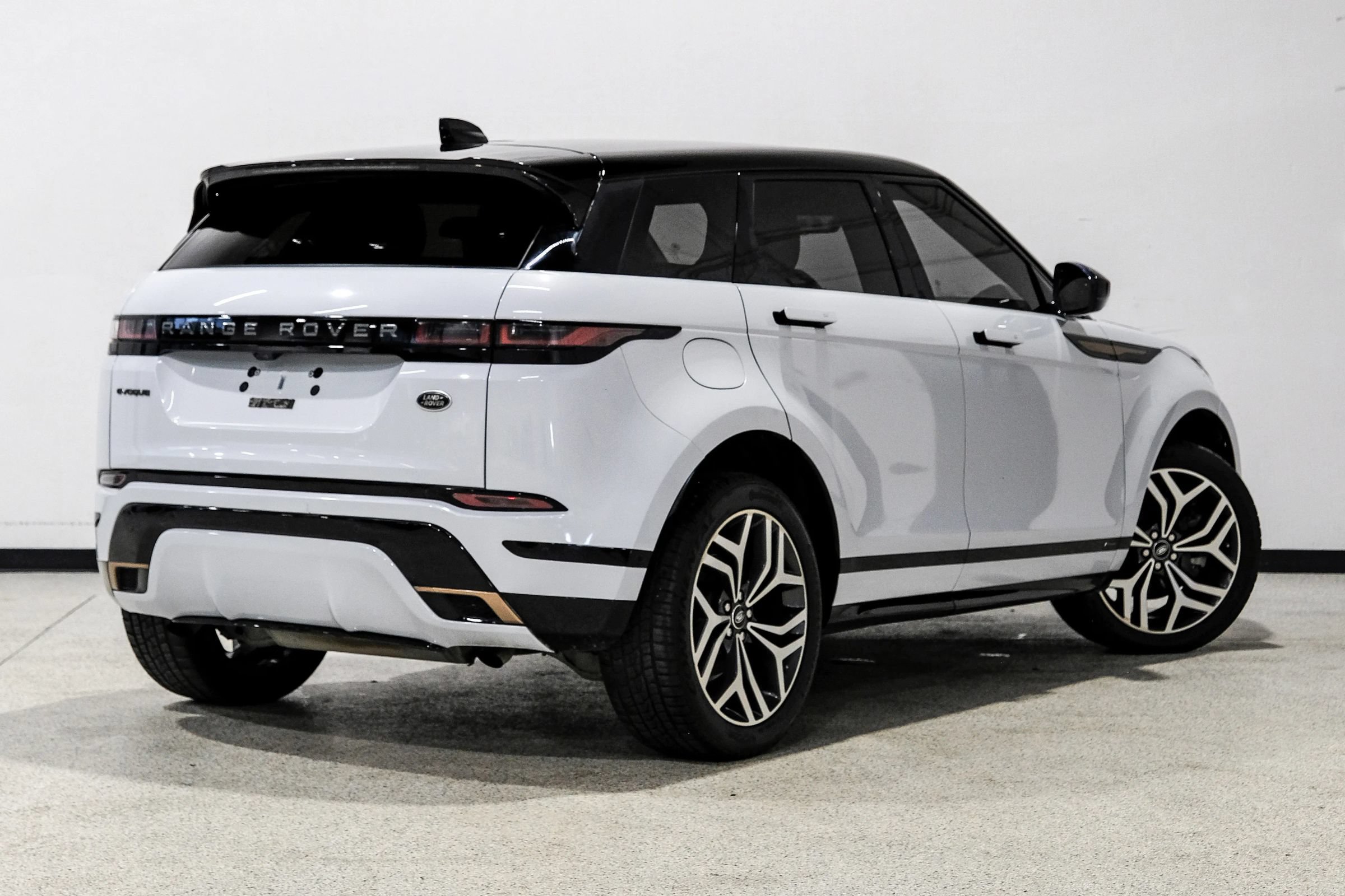 Used 2020 Land Rover Range Rover Evoque First Edition AWD/4WD image 6
