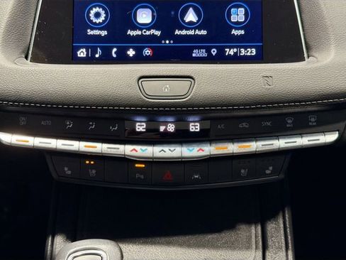 Used 2019 Cadillac XT4 Premium Luxury image 13