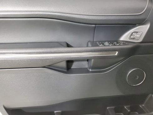 Used 2022 Ford Expedition Max XLT image 20