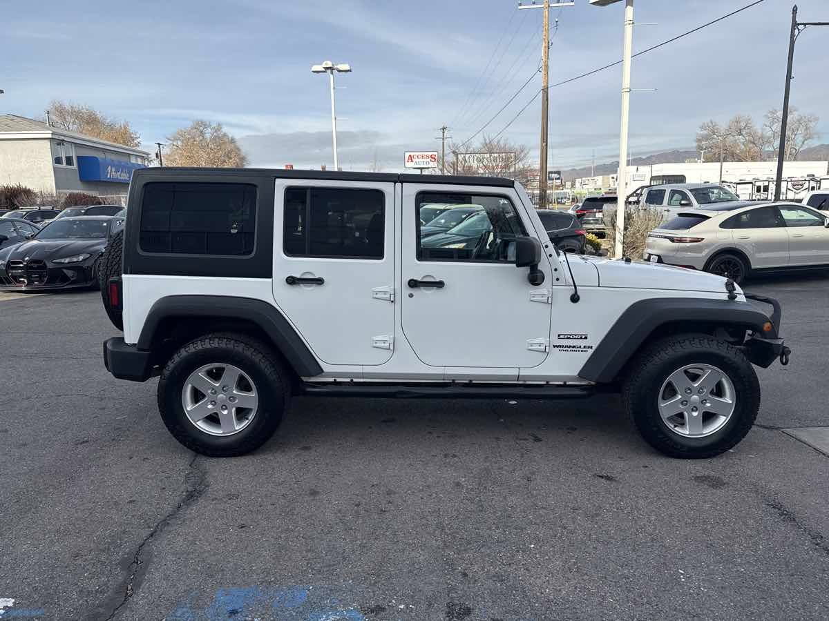 Used 2015 Jeep Wrangler Unlimited Sport w/ Quick Order Package 24S AWD/4WD image 5