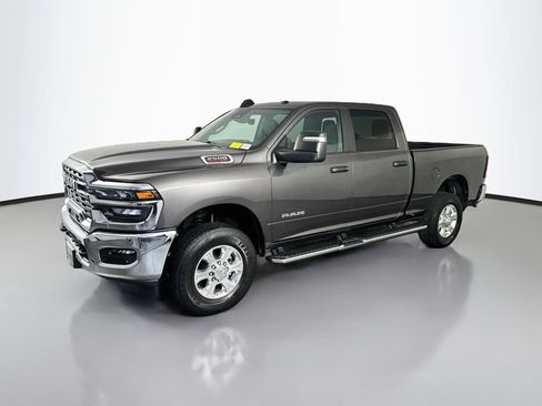 Used 2026 RAM 2500 Big Horn AWD/4WD image 3
