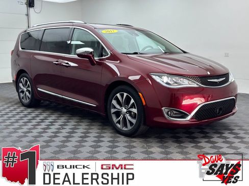 Used 2017 Chrysler Pacifica Limited FWD image 1
