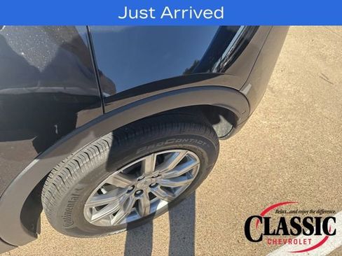 Used 2023 Cadillac XT4 Premium Luxury w/ Technology Package image 13