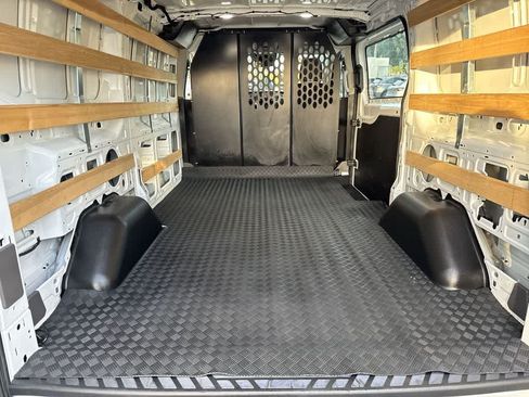Used 2025 Ford Transit 250 Low Roof w/ Exterior Upgrade Package RWD image 22