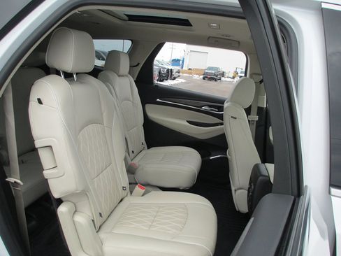 Certified 2023 Buick Enclave Avenir w/ Avenir Technology Package image 21