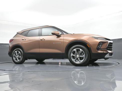 Used 2023 Chevrolet Blazer LT w/ Sound & Technology Package image 23