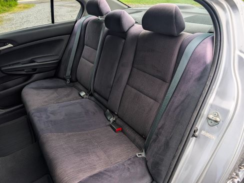 Used 2012 Honda Accord LX image 17