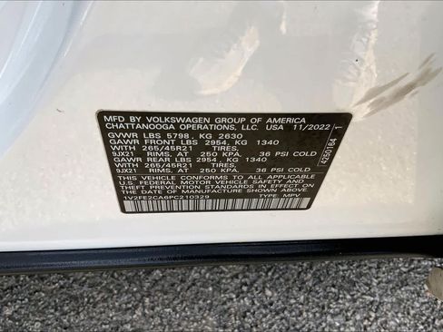 Used 2023 Volkswagen Atlas Cross Sport SEL Premium R-Line AWD/4WD image 34