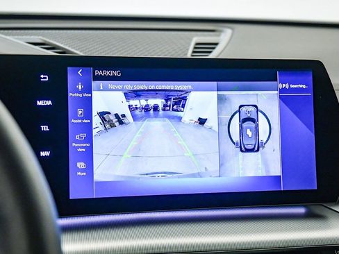 Used 2025 BMW X2 xDrive28i w/ Premium Package image 25