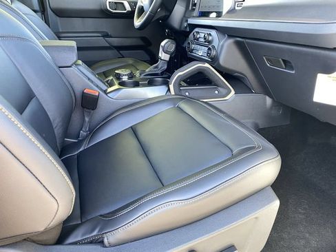 New 2026 Ford Bronco Badlands AWD/4WD image 12
