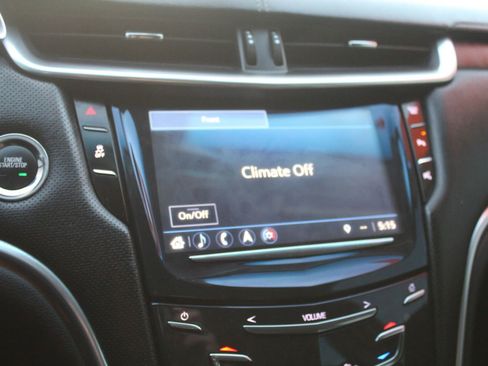 Used 2019 Cadillac XTS Luxury image 15