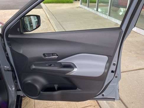Certified 2024 Nissan Kicks SR w/ SR Premium Package FWD image 23