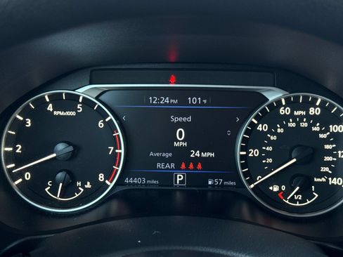 Used 2024 Nissan Altima 2.5 SV FWD image 22