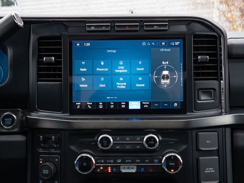 Used 2024 Ford F350 Lariat image 14