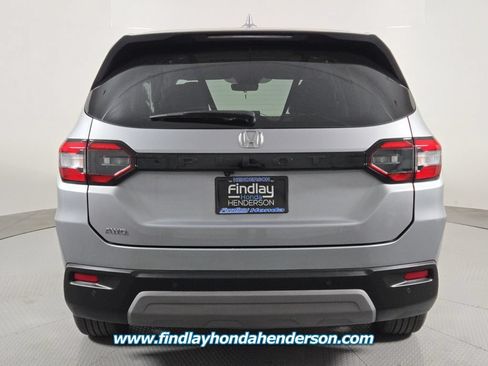 Certified 2025 Honda Pilot EX-L image 5