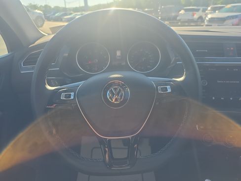 Used 2021 Volkswagen Tiguan S AWD/4WD image 22