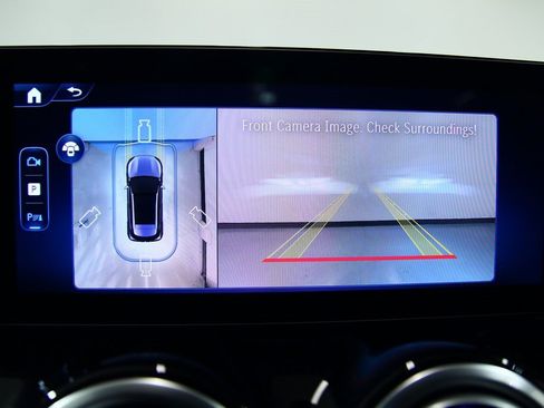 Used 2025 Mercedes-Benz GLA 250 4MATIC image 10