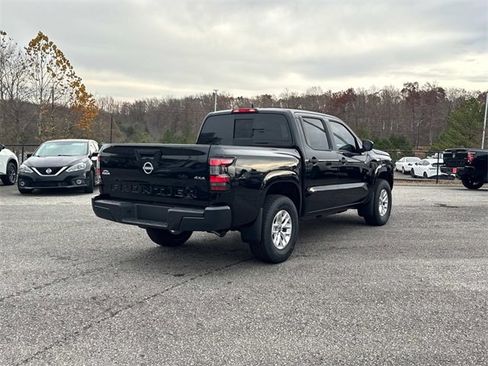 New 2026 Nissan Frontier S image 4