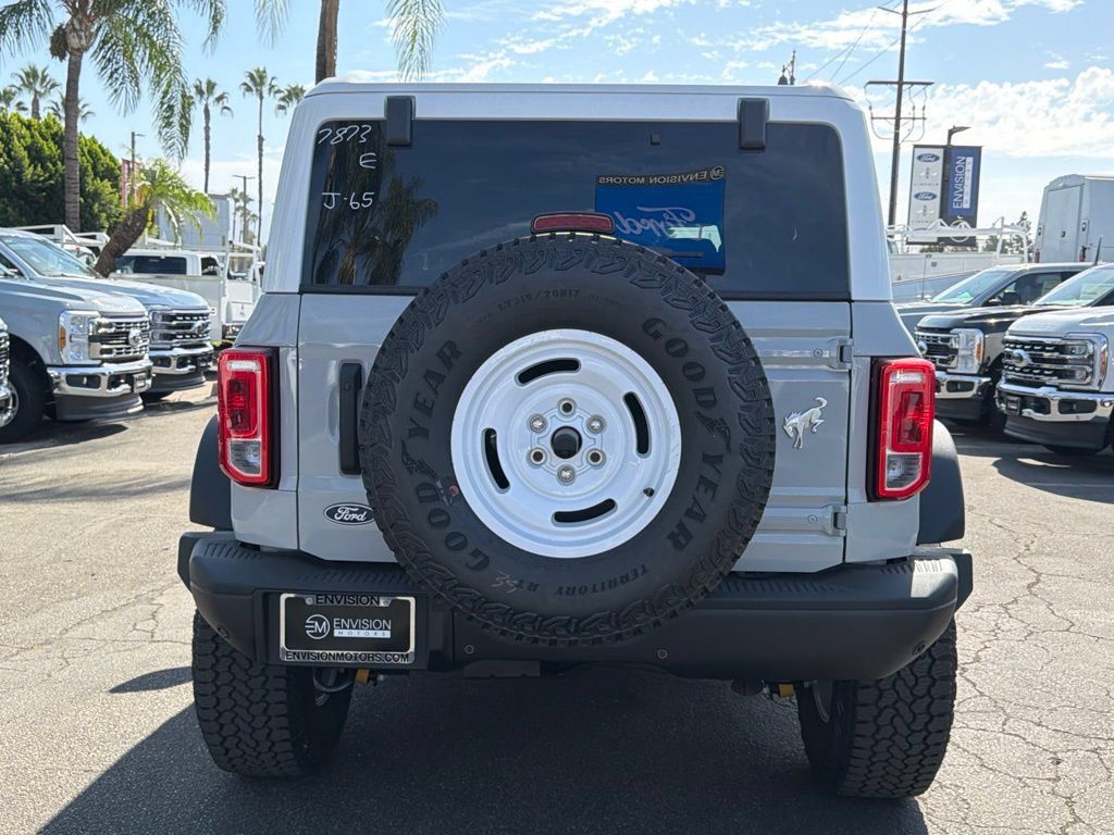New 2026 Ford Bronco Heritage Edition AWD/4WD image 11