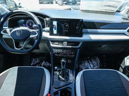 New 2025 Volkswagen Taos SE image 26