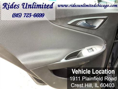 Used 2018 Chevrolet Malibu LT image 23