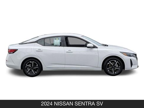 Used 2024 Nissan Sentra SV FWD image 6