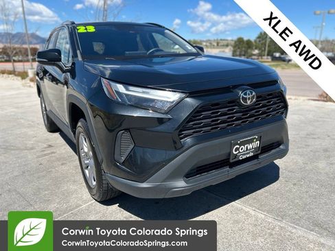 Used 2023 Toyota RAV4 XLE AWD/4WD image 1