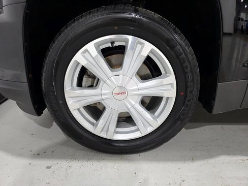 Used 2017 GMC Terrain SLE image 8
