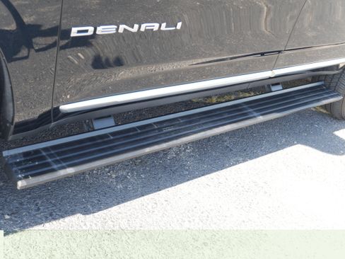 Certified 2022 GMC Yukon Denali w/ Max Trailering Package AWD/4WD image 15