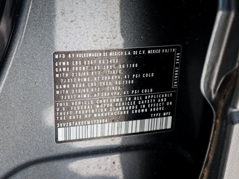 Used 2019 Volkswagen Tiguan SE w/ Panoramic Sunroof Package AWD/4WD image 34