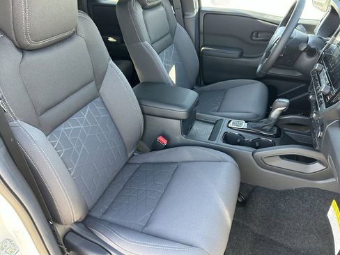 New 2026 Nissan Frontier SV image 10