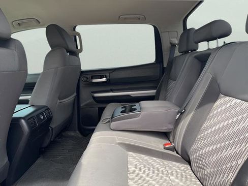 Used 2019 Toyota Tundra SR5 w/ SR5 Upgrade Package AWD/4WD image 12