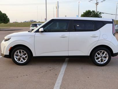 Used 2023 Kia Soul LX w/ Option Group 015