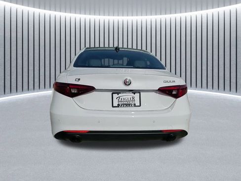 Used 2022 Alfa Romeo Giulia Ti w/ Active Assist Plus Package image 13