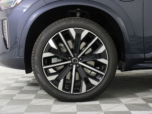 New 2026 Volvo XC90 T8 Ultra w/ Protection Package Premier AWD/4WD image 13
