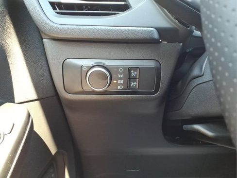 Used 2025 Ford Escape ST-Line w/ Cold Weather Package AWD/4WD image 13